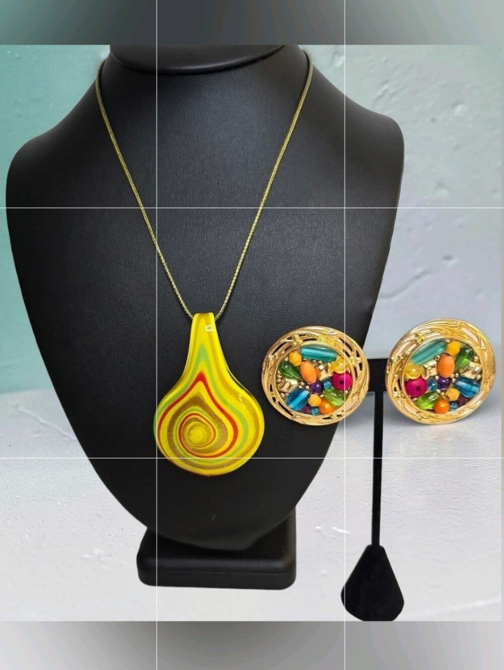 Bundle: Glass Pendant Necklace & Lonnie Lovness Vintage '80s Earrings - NOS